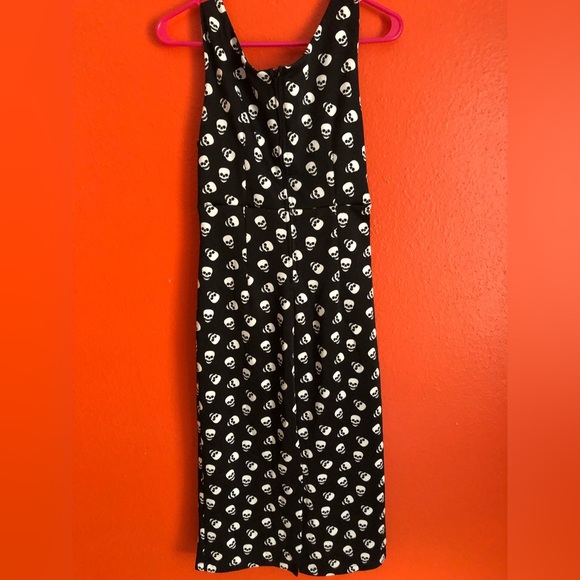 Skull Dress - Picture 2 of 6